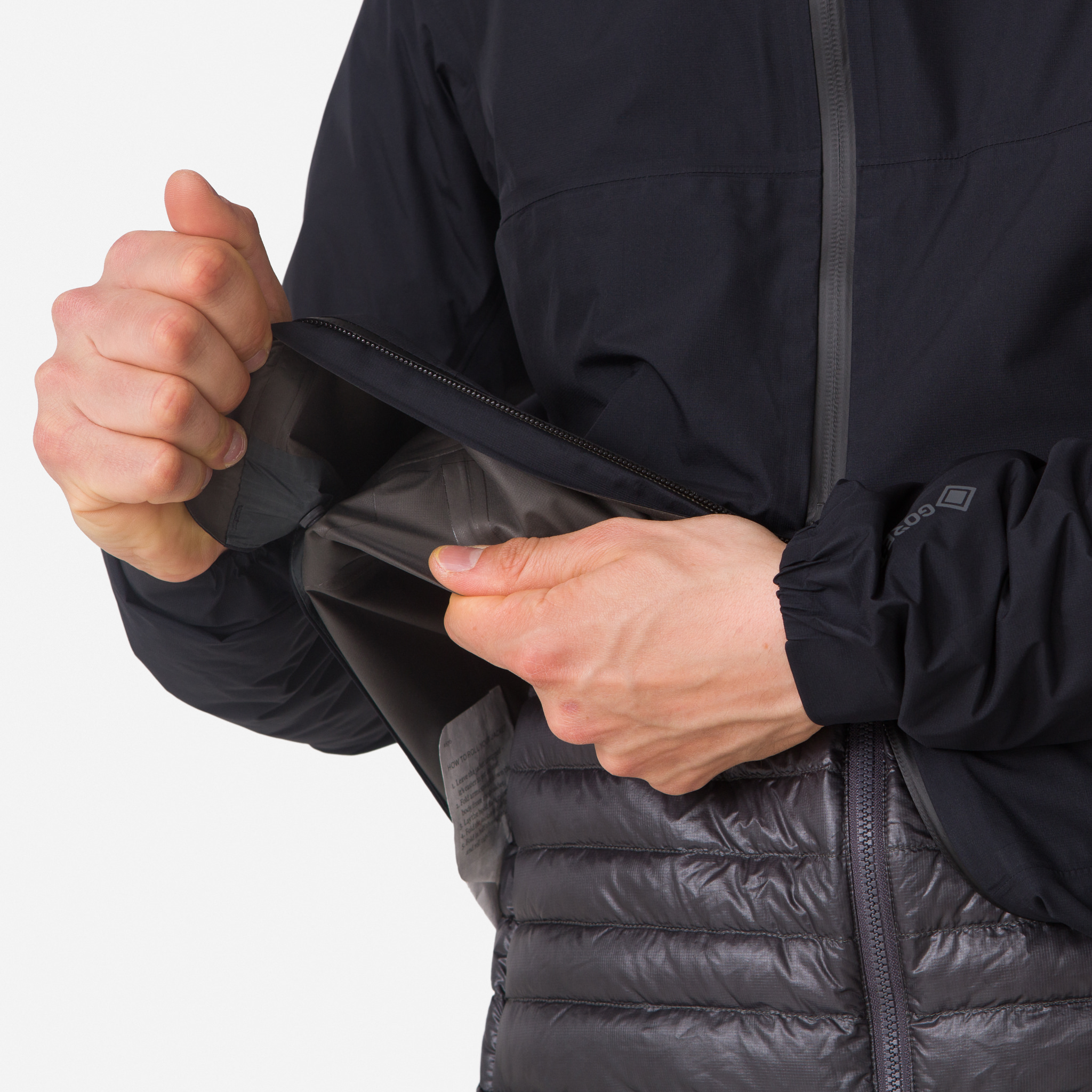 1186-Men-apos-s-Explore-Lightweight-Gore-Tex-Jacket-Black-Carbon-Grey-7.jpg Men's Explore Lightweight Gore-Tex Jacket Black/Carbon Grey