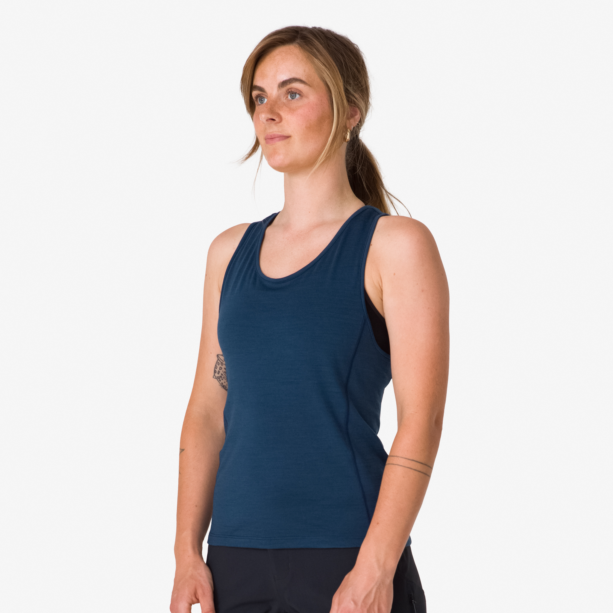 1296-Women-apos-s-Trail-Merino-Tank-Deep-Blue-Black-4.jpg Women's Trail Merino Tank Deep Blue/Black