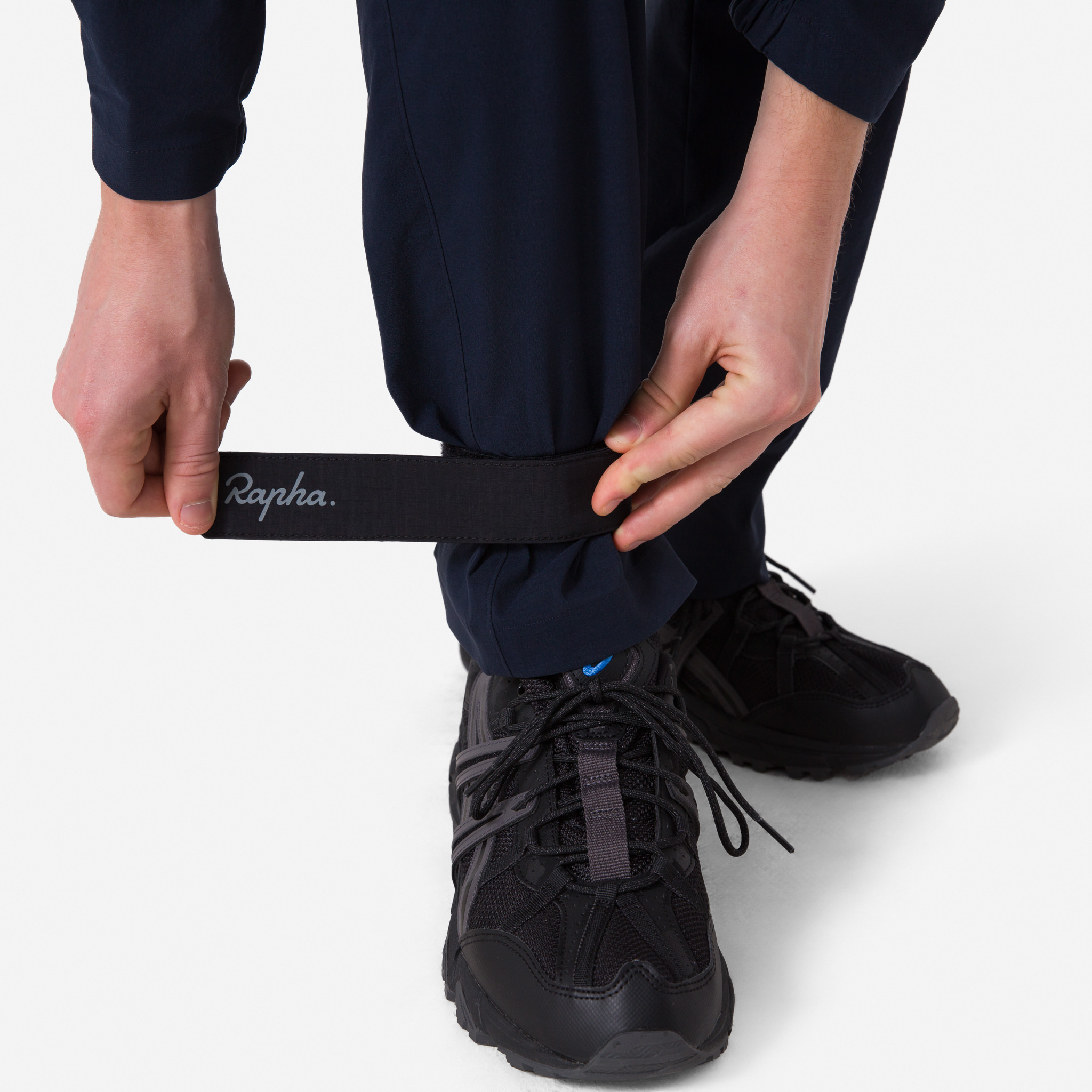 1920-Ankle-Strap-Black-Silver-Reflective-4.jpg Ankle Strap Black/Silver Reflective