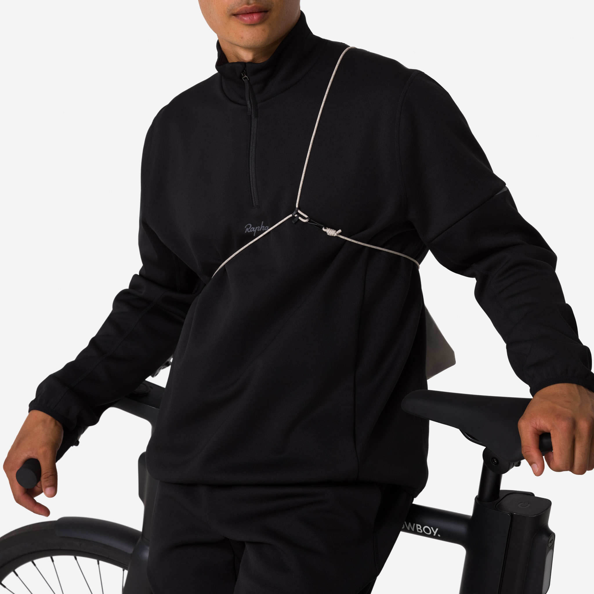 1995-Tech-Essentials-Bag-Dove-Silver-Reflective-4.jpg Tech Essentials Bag Dove / Silver Reflective