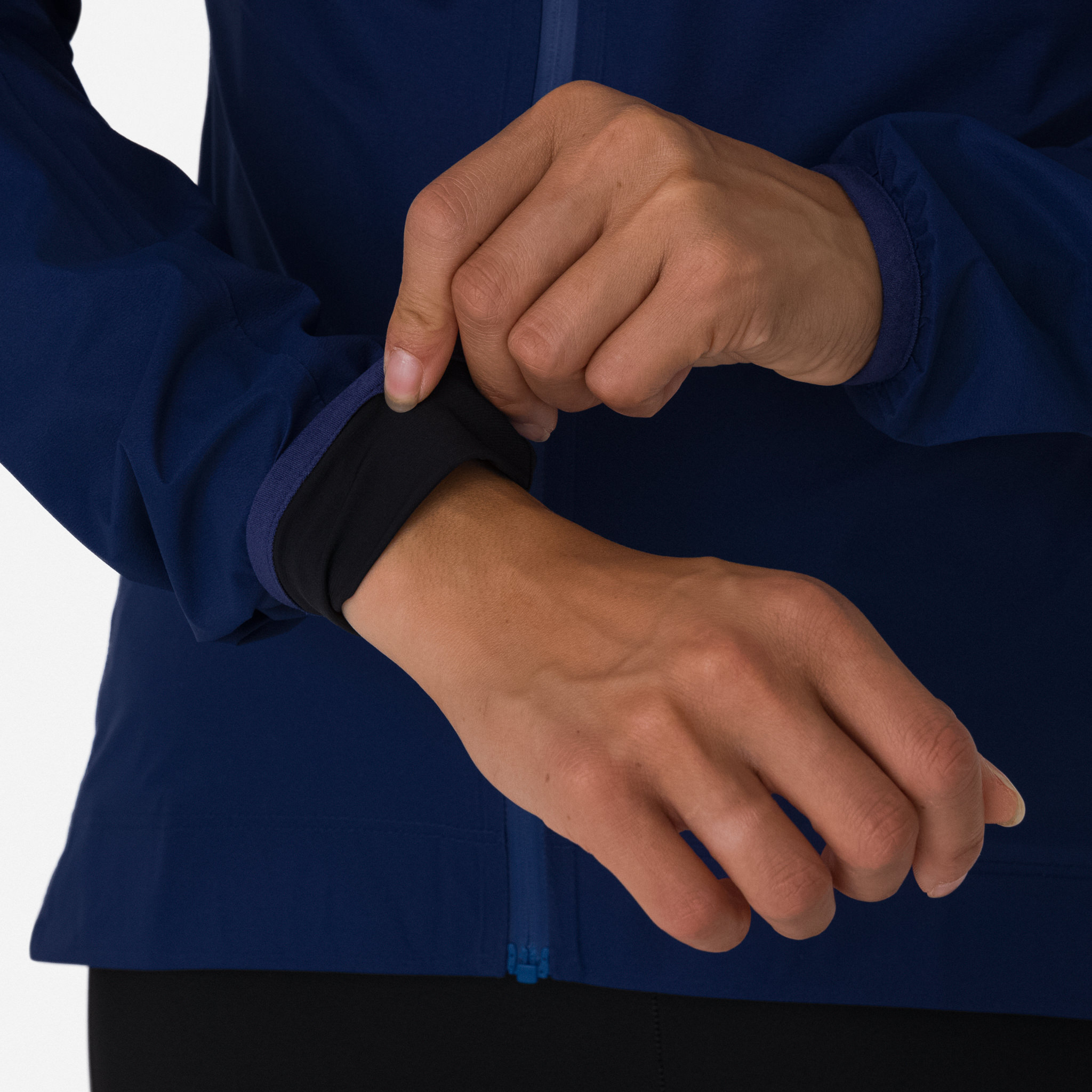 2609-Women-apos-s-Core-Rain-Jacket-II-Navy-White-5.jpg Women's Core Rain Jacket II Navy/White