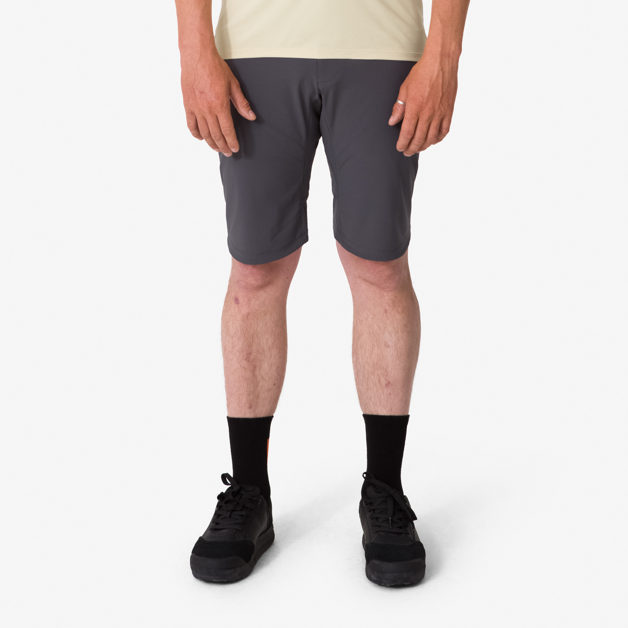 2841-Men-apos-s-Trail-Lightweight-Shorts-Dark-Grey-Black-5.jpg Men's Trail Lightweight Shorts Dark Grey/Black