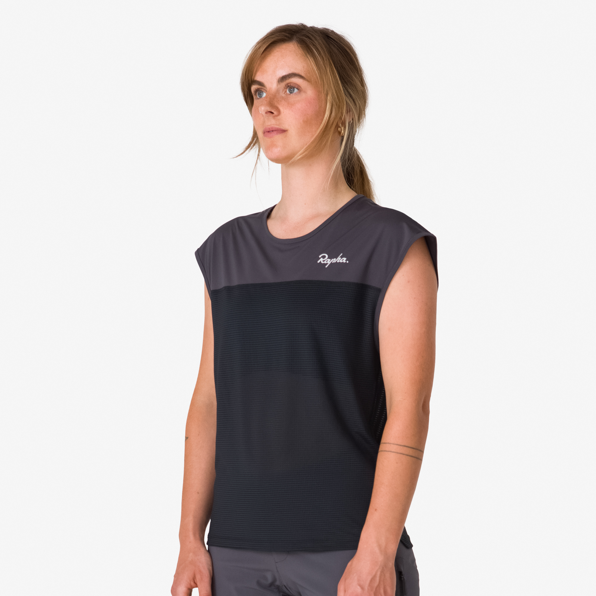 2979-Women-apos-s-Trail-Lightweight-Tank-Grey-Black-5.jpg Women's Trail Lightweight Tank Grey/Black