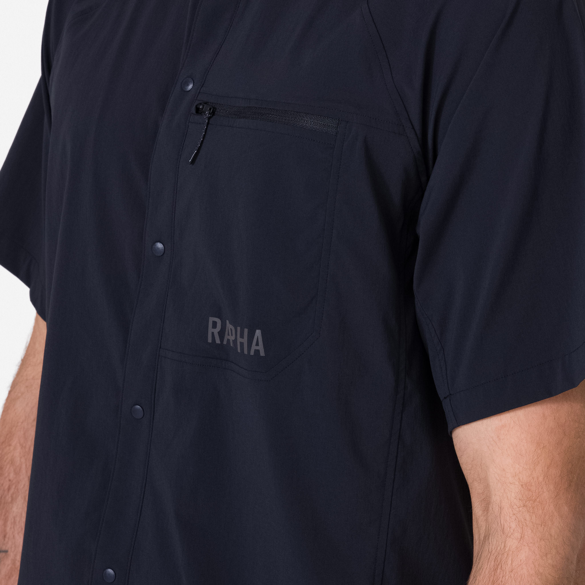 3101-Men-apos-s-Explore-Short-Sleeve-Shirt-Vulcan-Asphalt-5.jpg Men's Explore Short Sleeve Shirt Vulcan / Asphalt