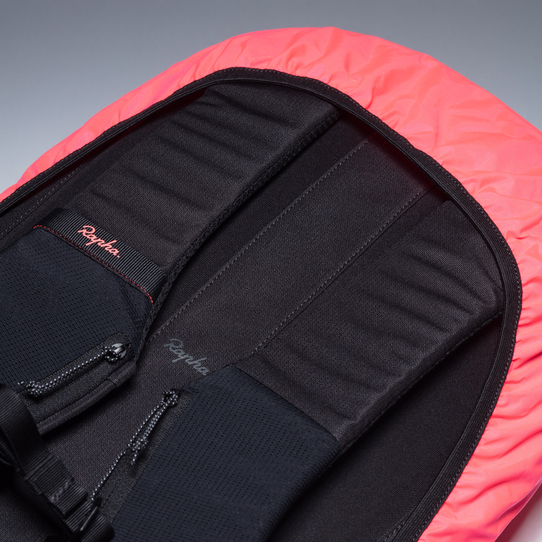 3562-Domestique-Backpack-16L-Black-Carbon-Grey-5.jpg Domestique Backpack (16L) Black/Carbon Grey