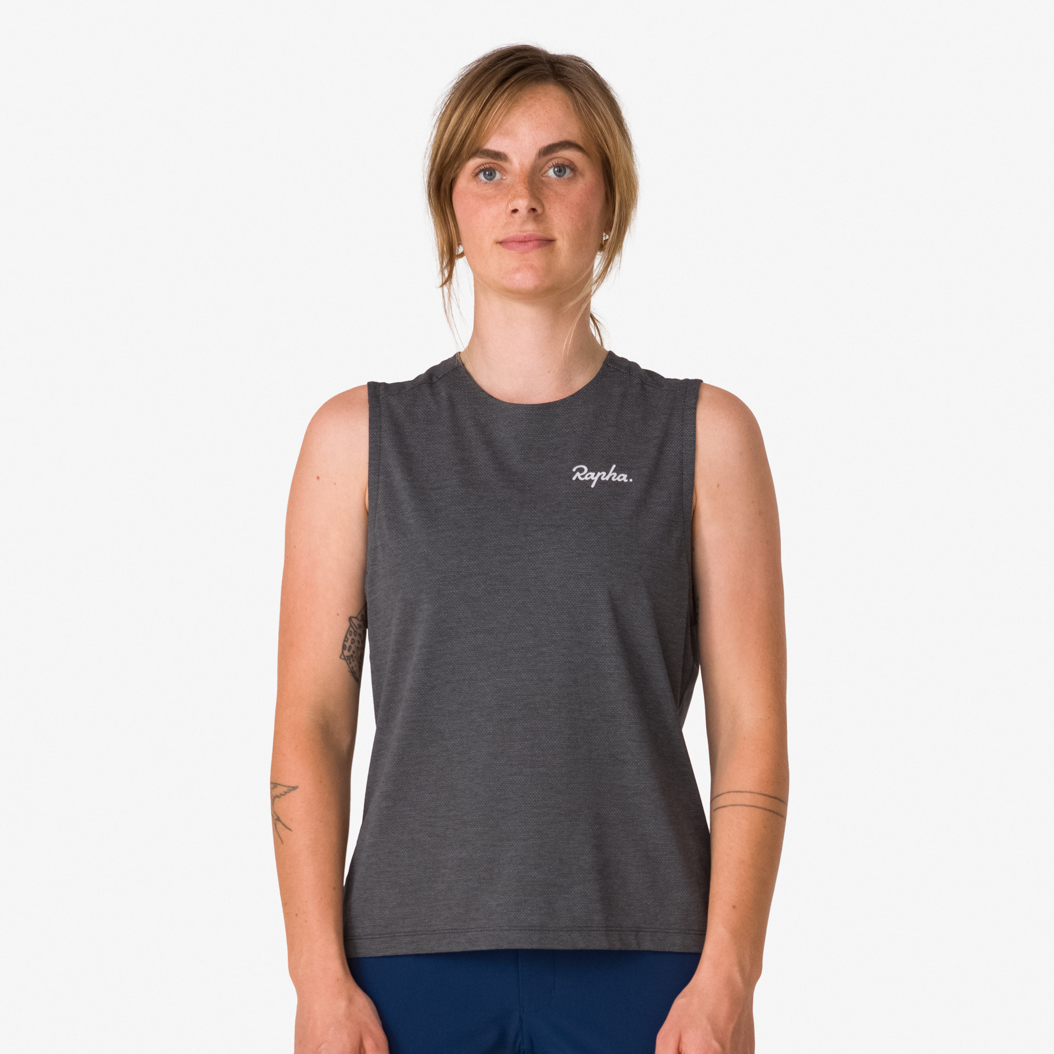3835-Women-apos-s-Trail-Tank-Black-Light-Grey-3.jpg Women's Trail Tank Black/Light Grey