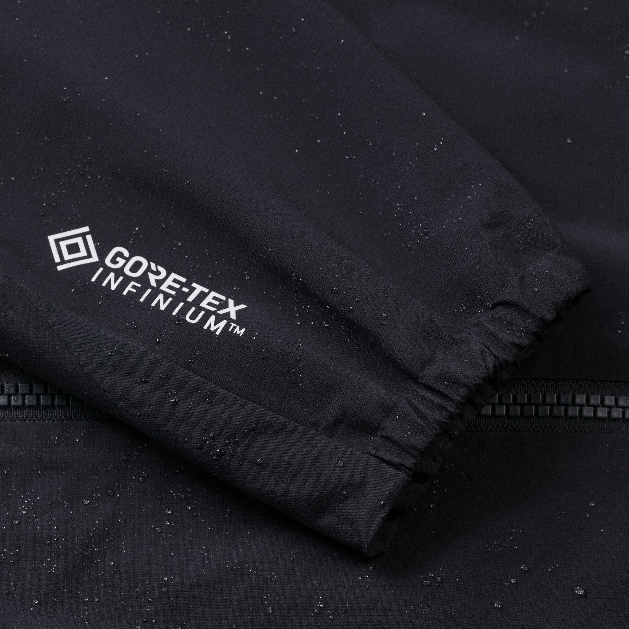 3961-Men-apos-s-Trail-GORE-TEX-Infinium-Jacket-Black-Light-Grey-7.jpg Men's Trail GORE-TEX Infinium Jacket Black/Light Grey