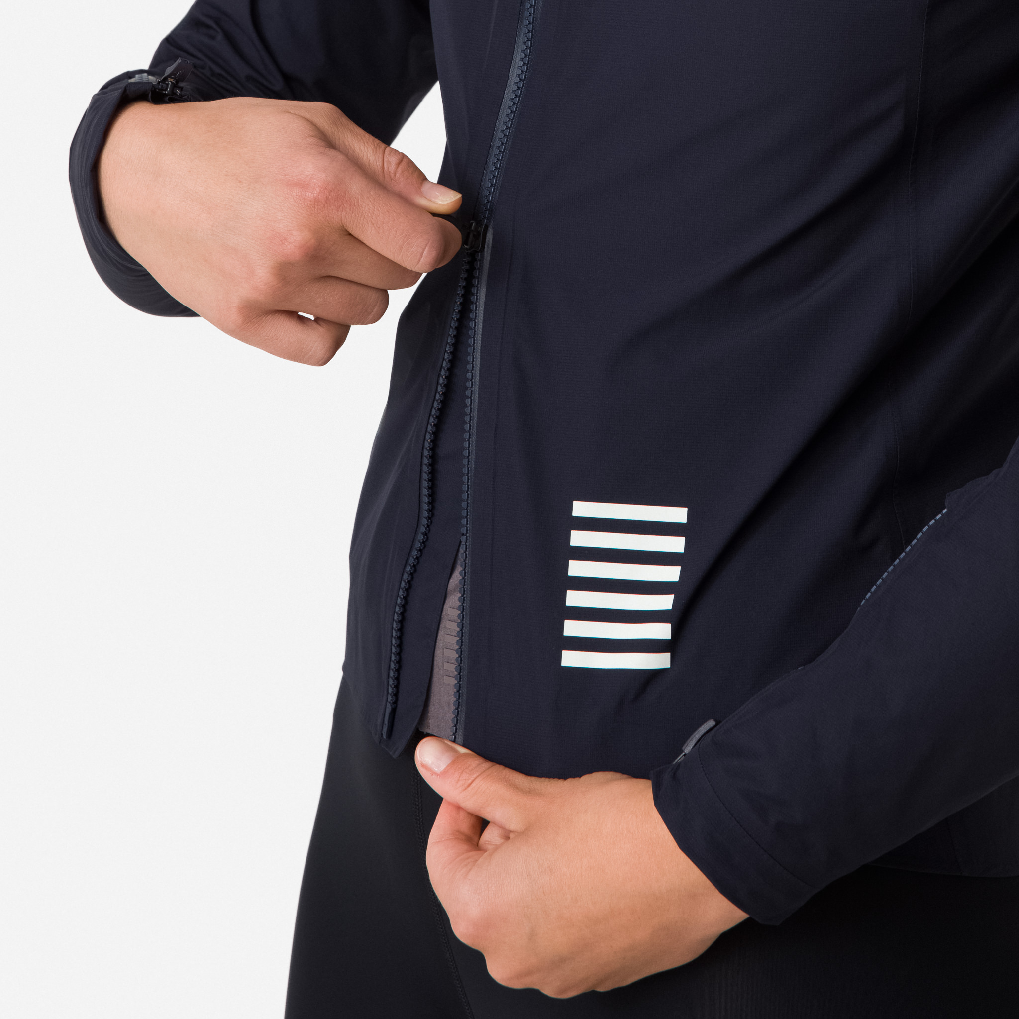 56-Women-apos-s-Pro-Team-Insulated-GORE-TEX-Rain-Jacket-Dark-Navy-White-5.jpg Women's Pro Team Insulated GORE-TEX Rain Jacket Dark Navy/White