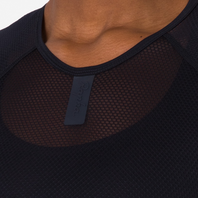 63-Women-apos-s-Lightweight-Base-Layer-Sleeveless-Black-Black-5.jpg Women's Lightweight Base Layer - Sleeveless Black/Black